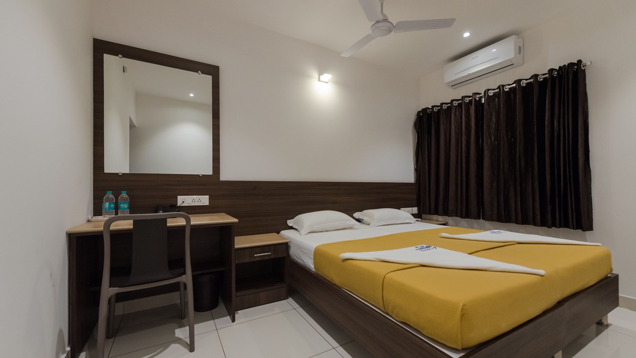 Photo of Bedroom in Hampankatta