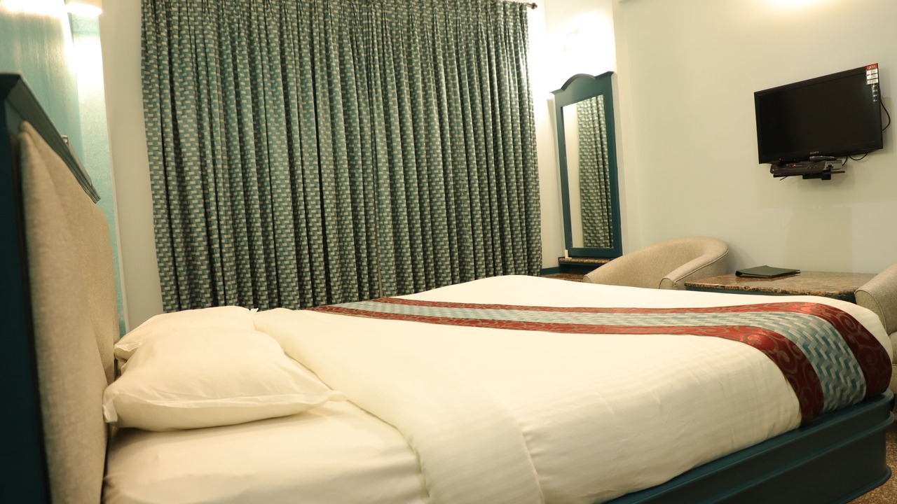 Photo of Bedroom in Egmore