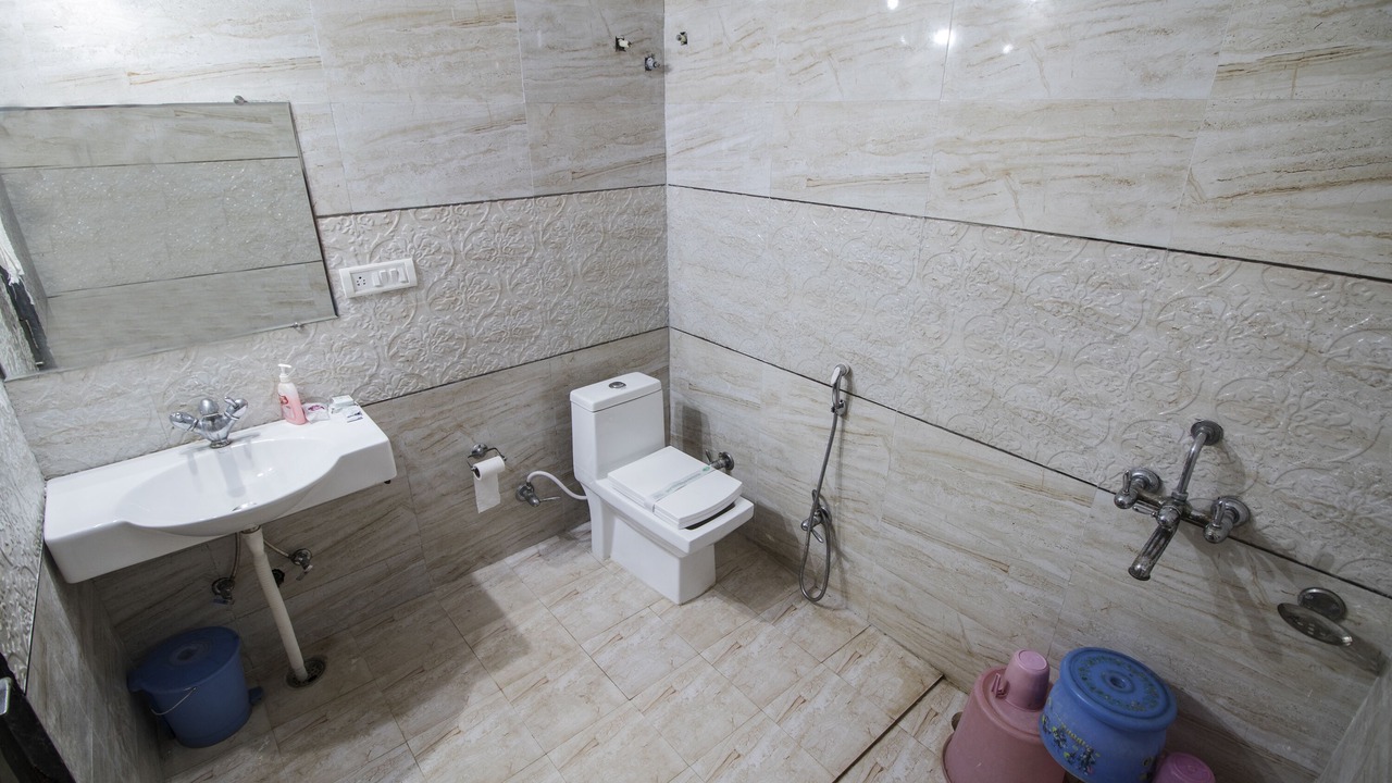 Photo of Bathroom in Pachmarhi