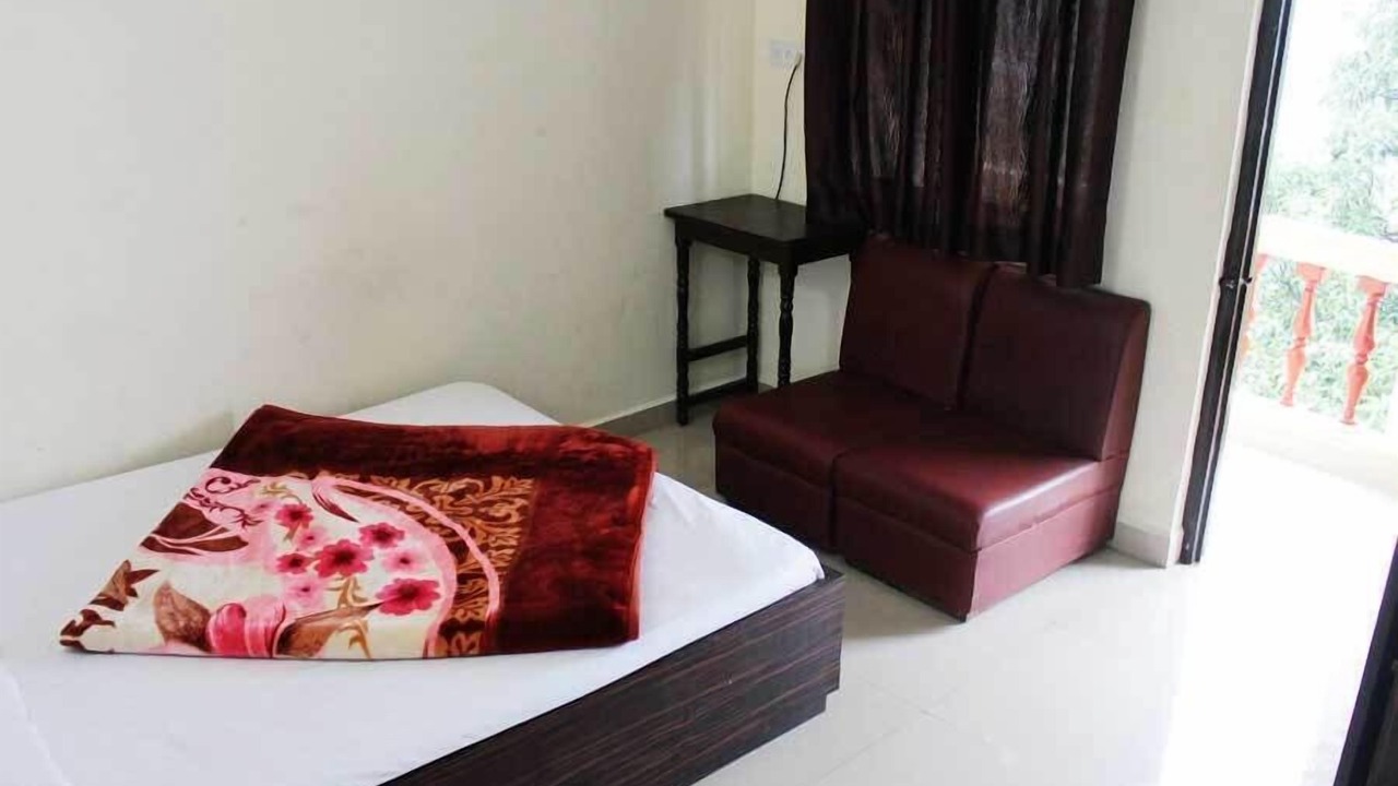 Photo of Bedroom in Pachmarhi