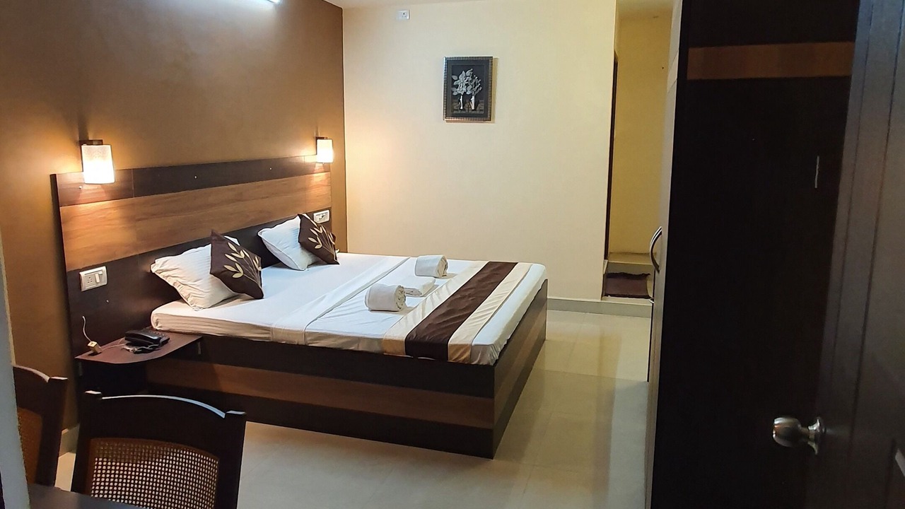 Photo of Bedroom in Mylapore Tiruvallikk