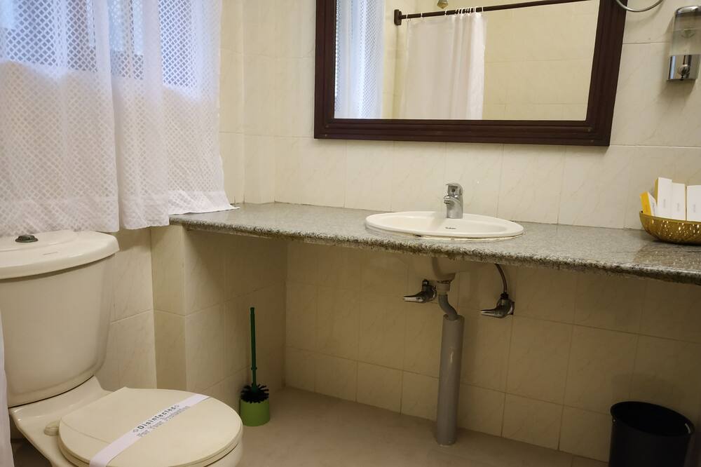Photo of Bathroom in Puthenthope