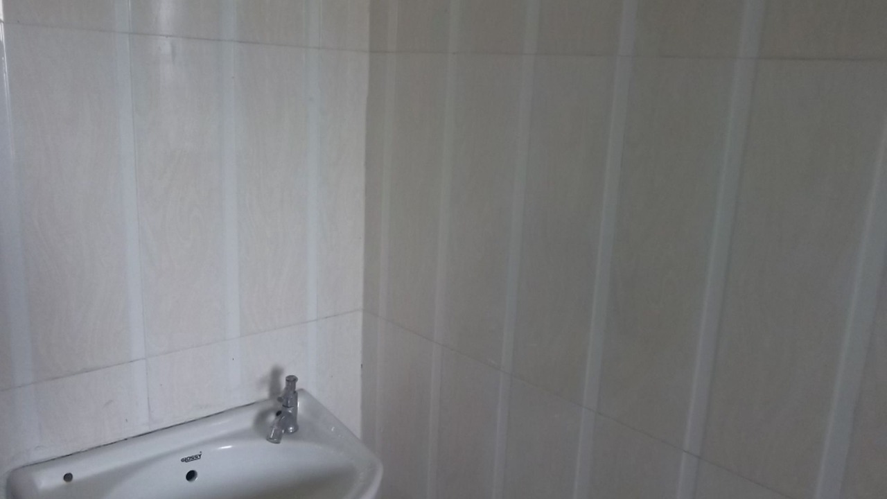 Photo of Bathroom in Kothrud