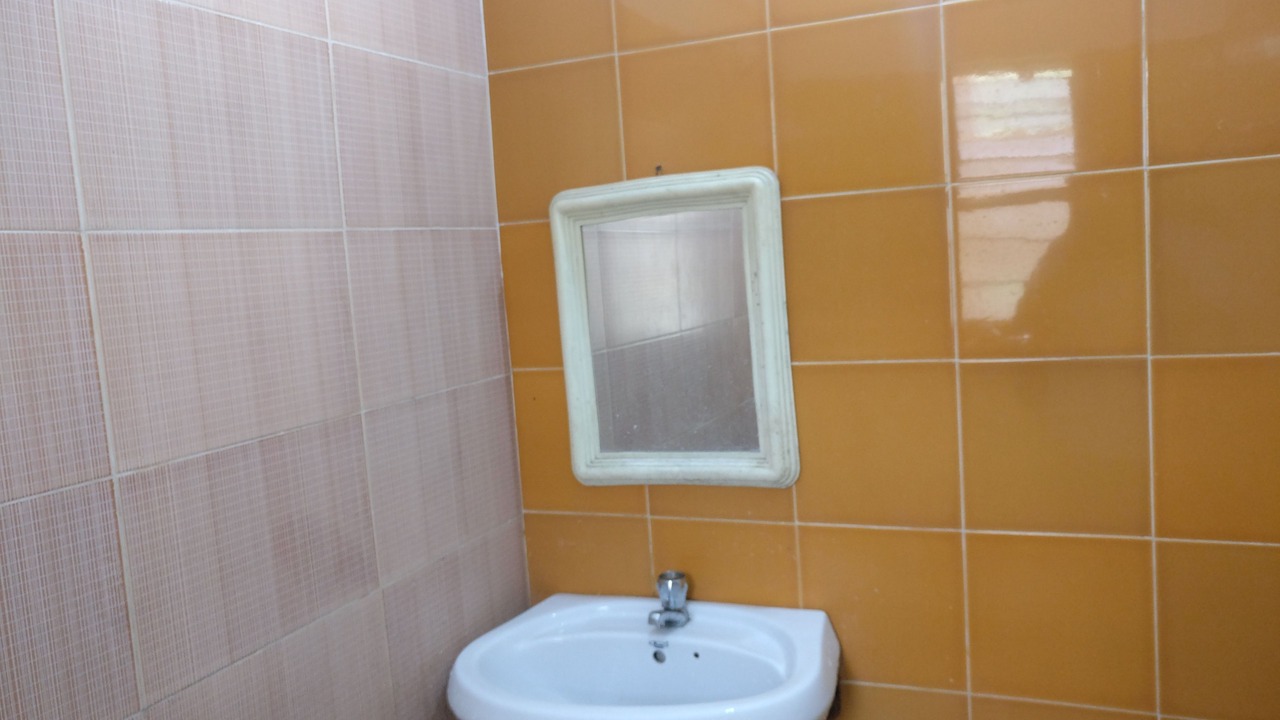 Photo of Bathroom in Katraj