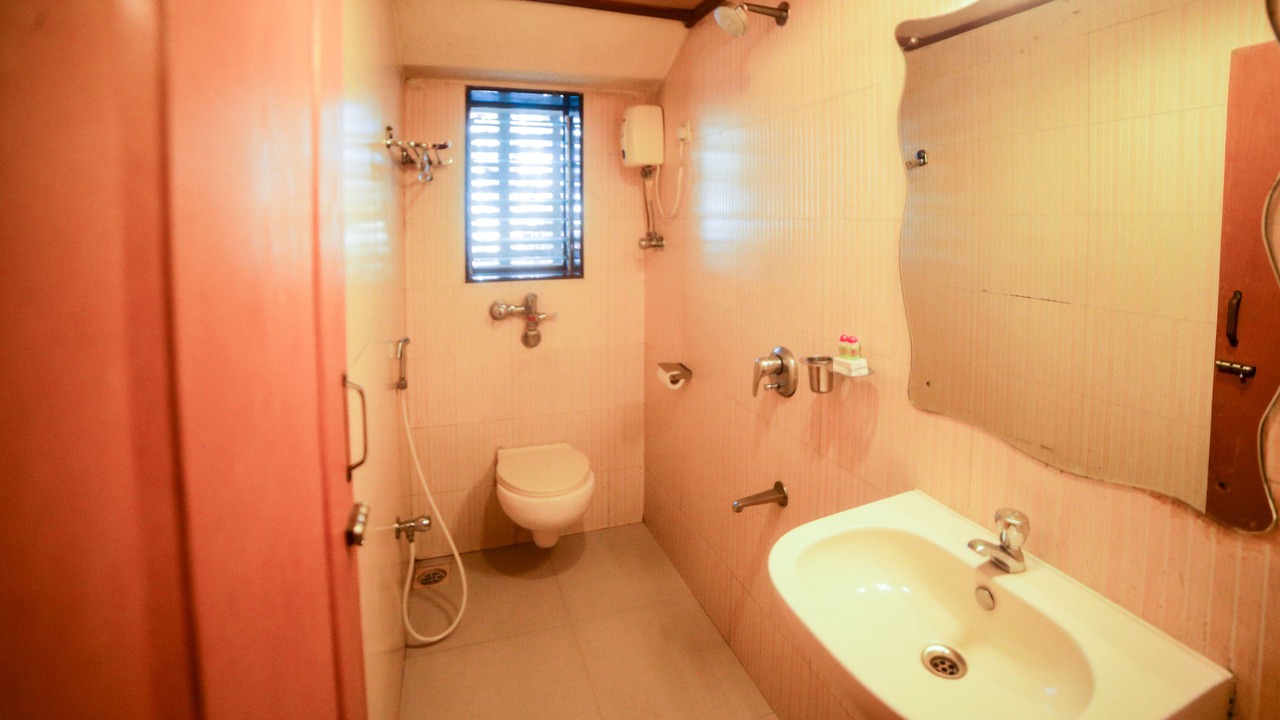 Photo of Bathroom in Bandra West