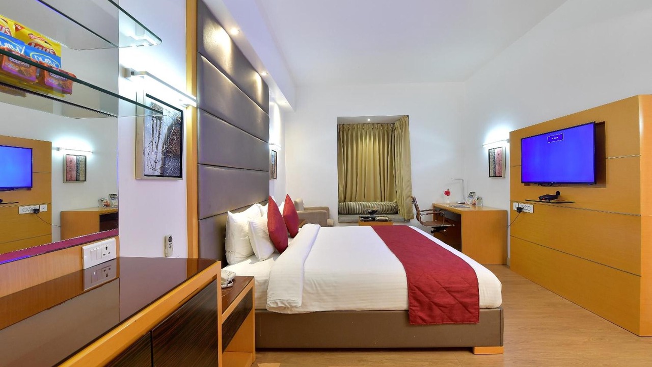 Photo of Bedroom in Thampanoor