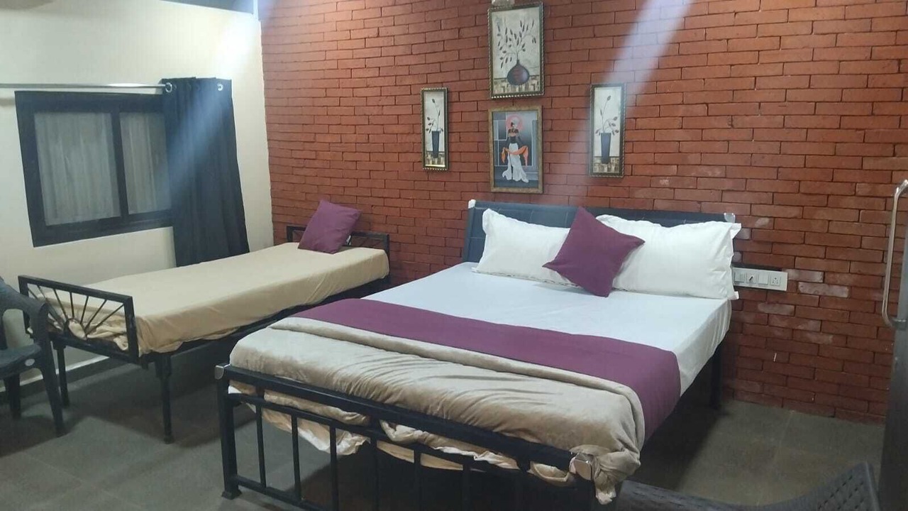 Photo of Bedroom in Neral