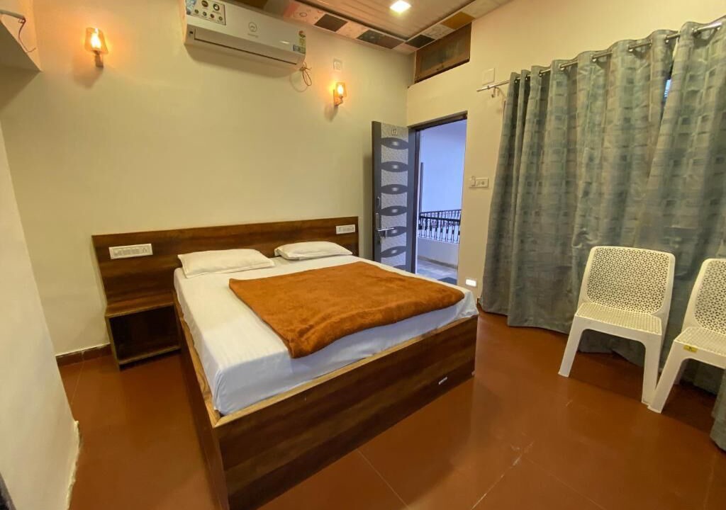 Photo of Bedroom in Mount Abu