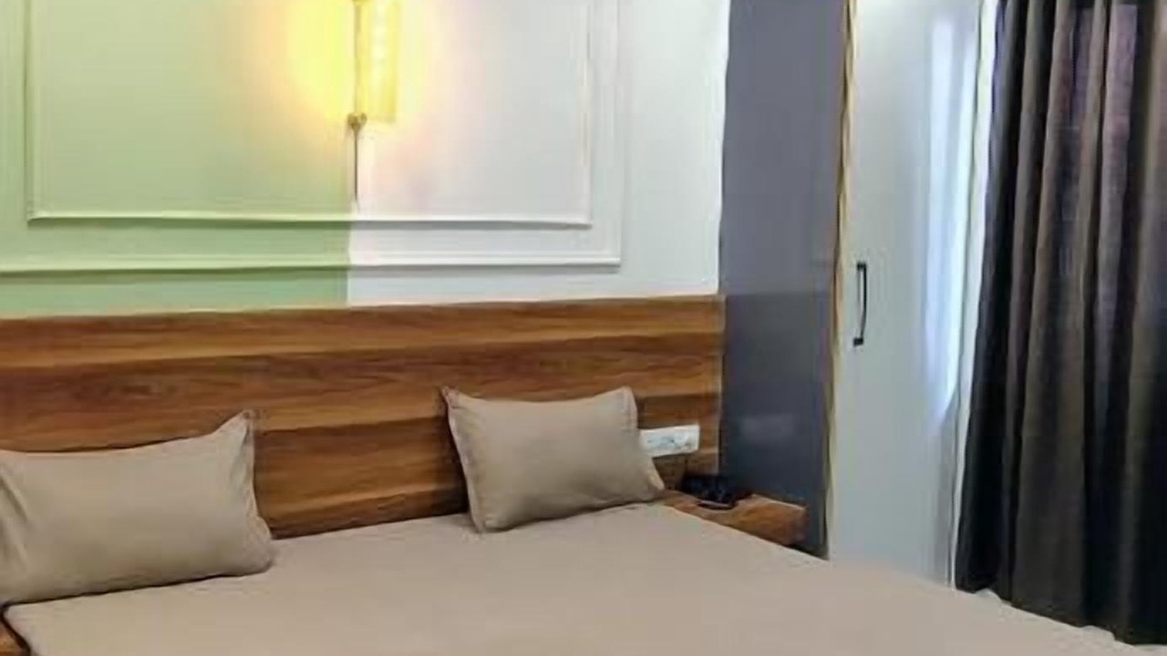 Photo of Bedroom in Pachmarhi