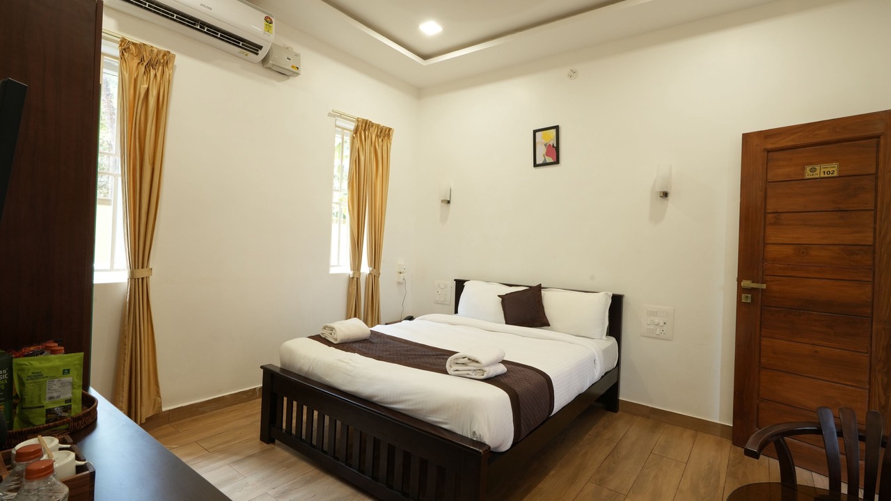 Photo of Bedroom in Hireguthi