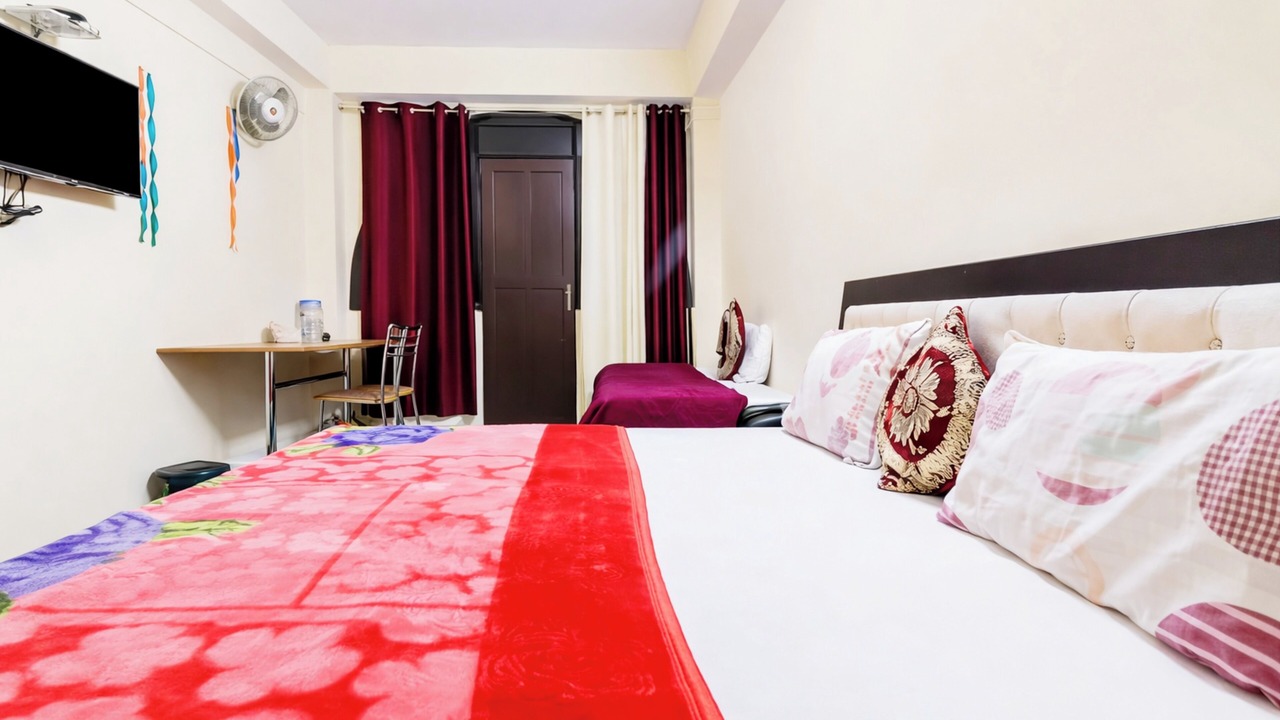 Photo of Bedroom in Landour