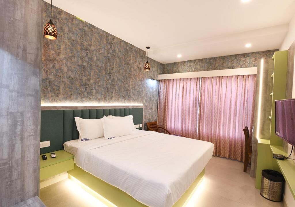 Photo of Bedroom in Thampanoor