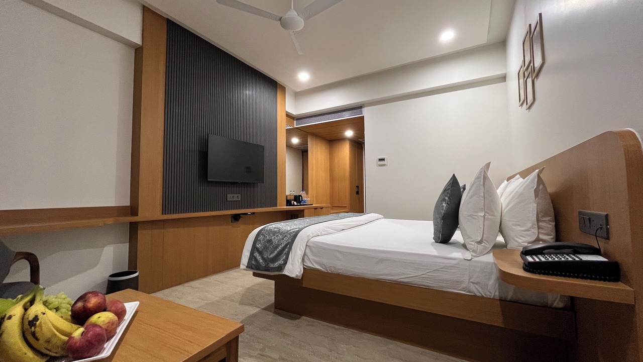 Photo of Bedroom in Jalgaon