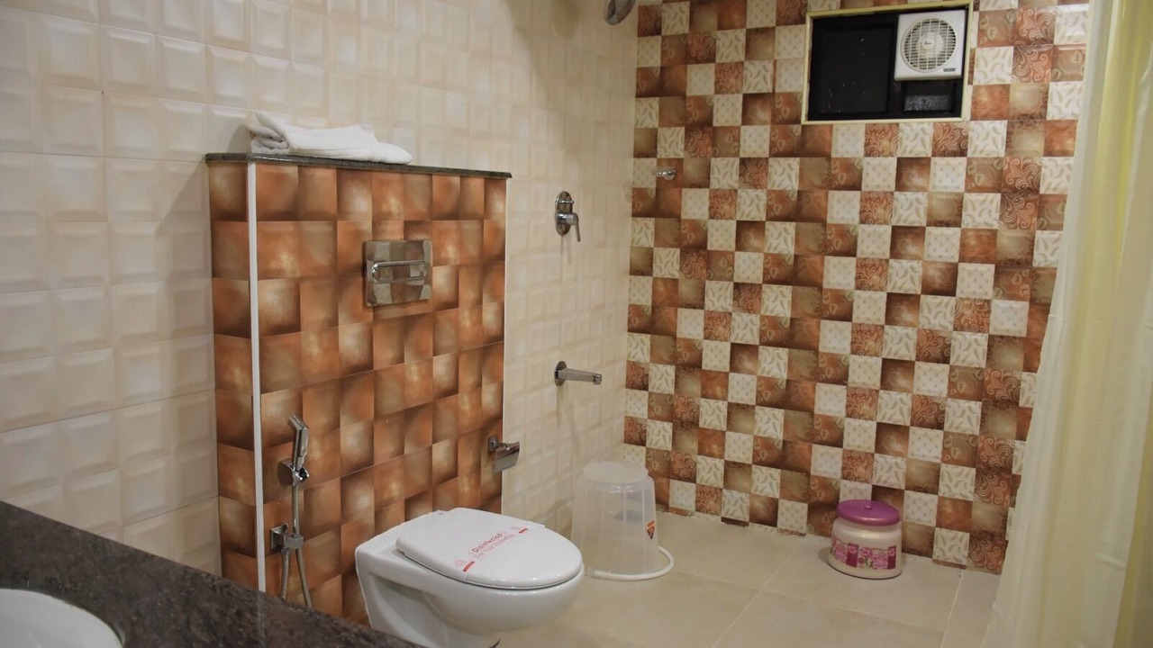Photo of Bathroom in Palayankottai