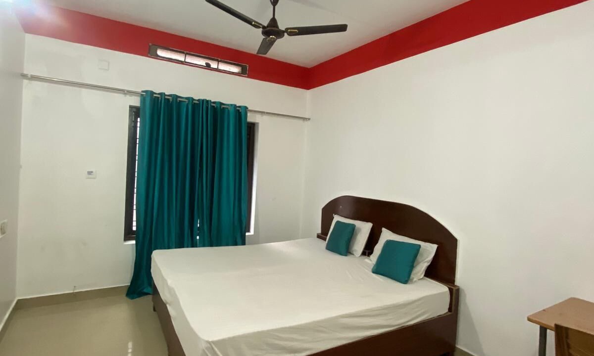 Photo of Bedroom in Thampanoor