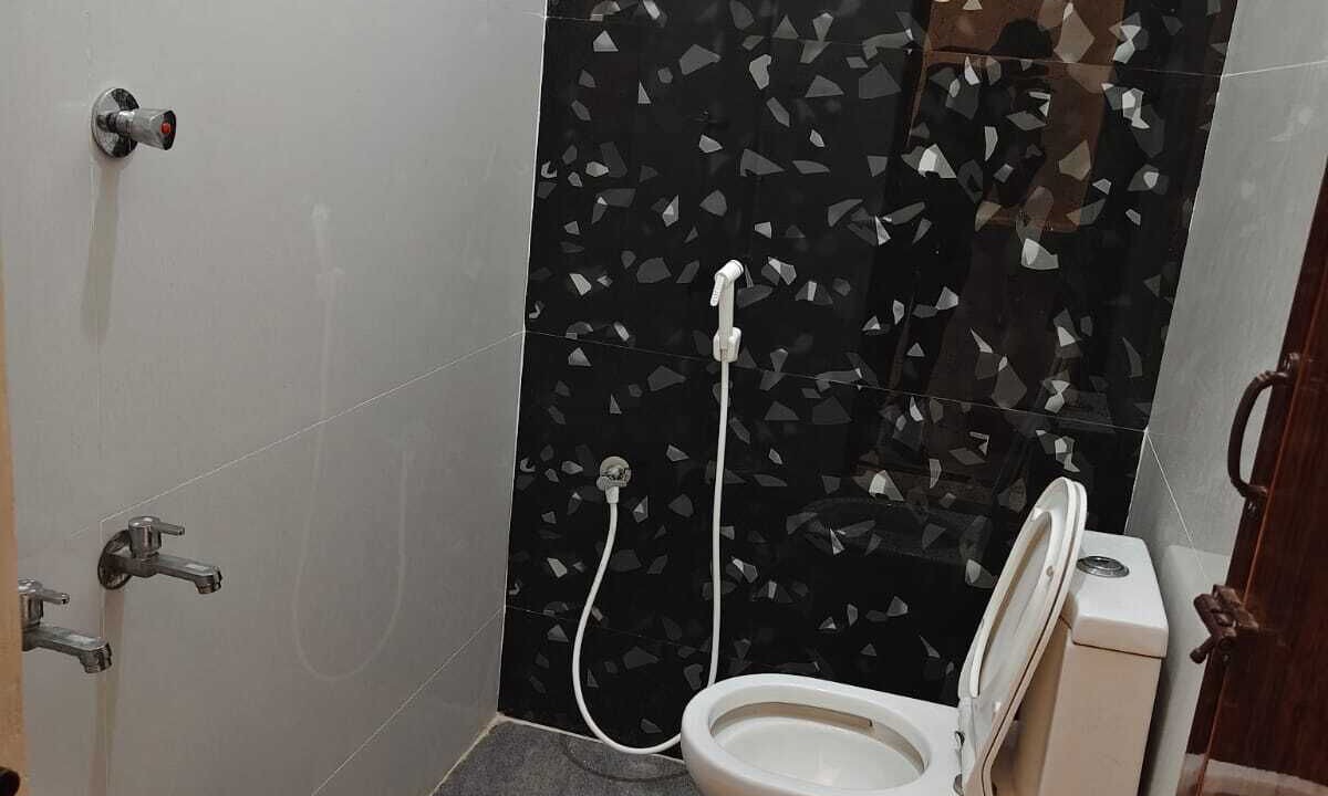 Photo of Bathroom in Tiruchendur