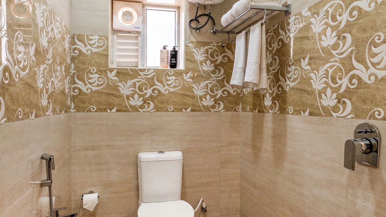 Photo of Bathroom in Ooty