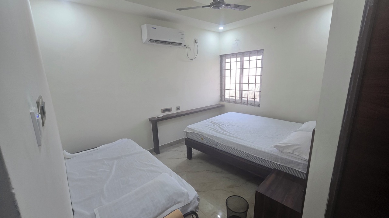 Photo of Bedroom in Tiruvannamalai