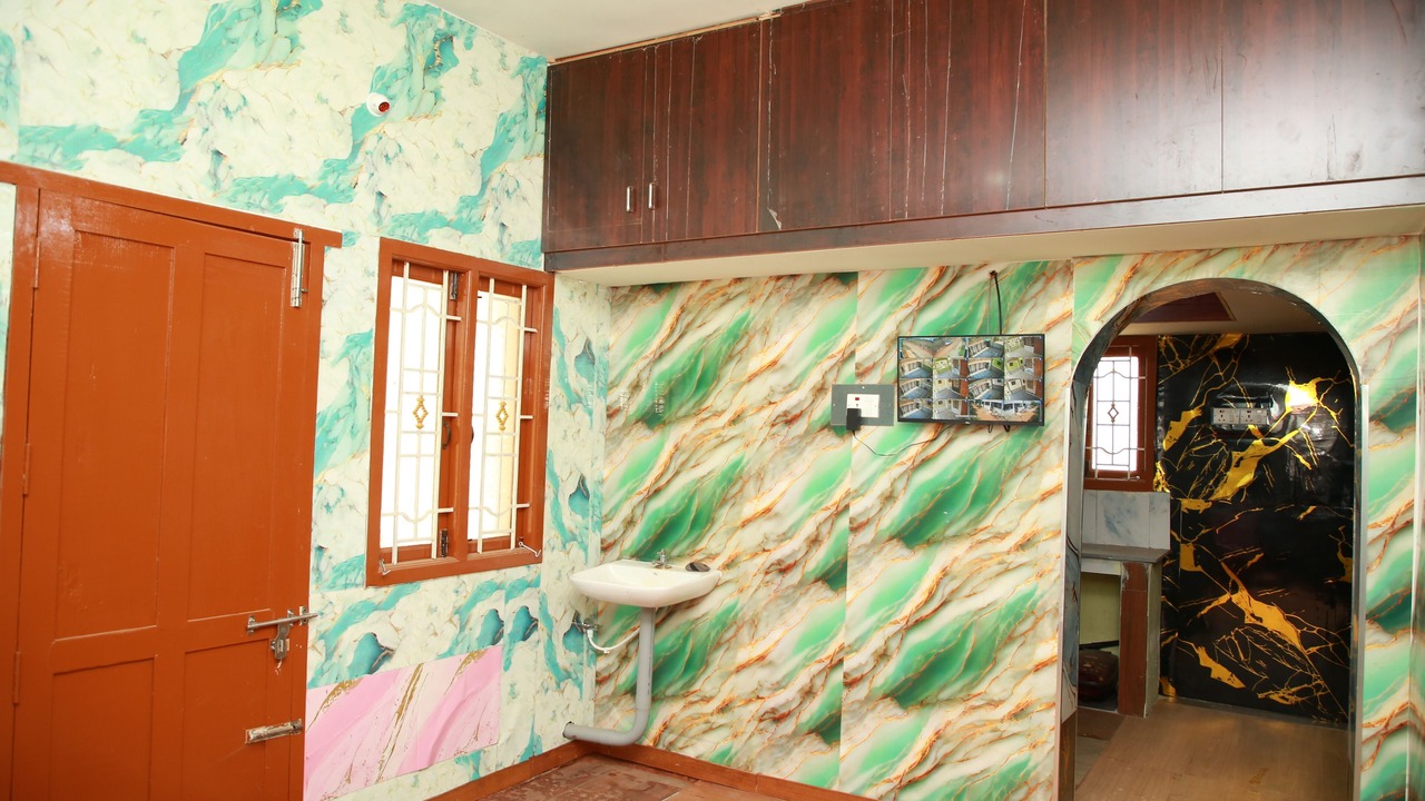 Photo of Bathroom in Tiruchirappalli