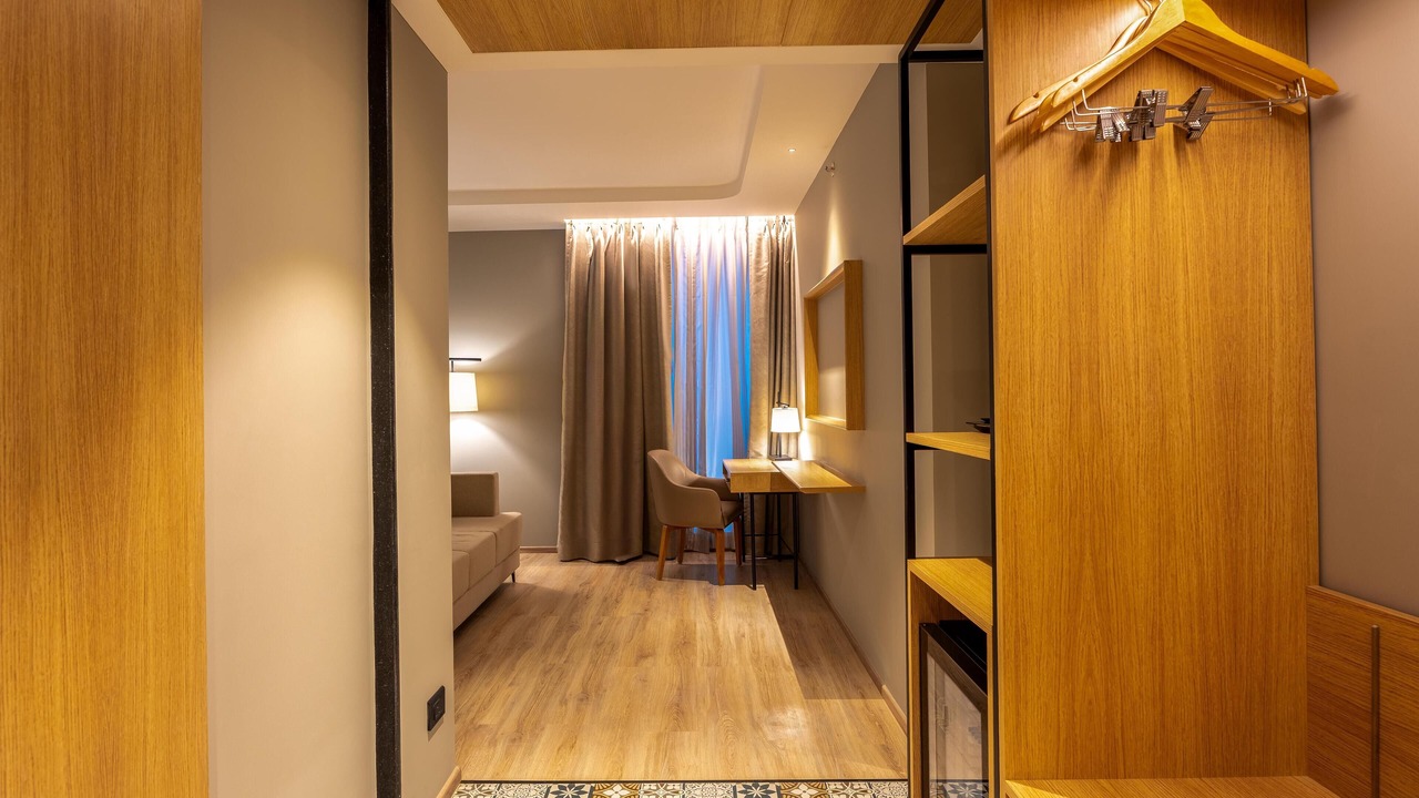 Photo of Bedroom in Jabalpur