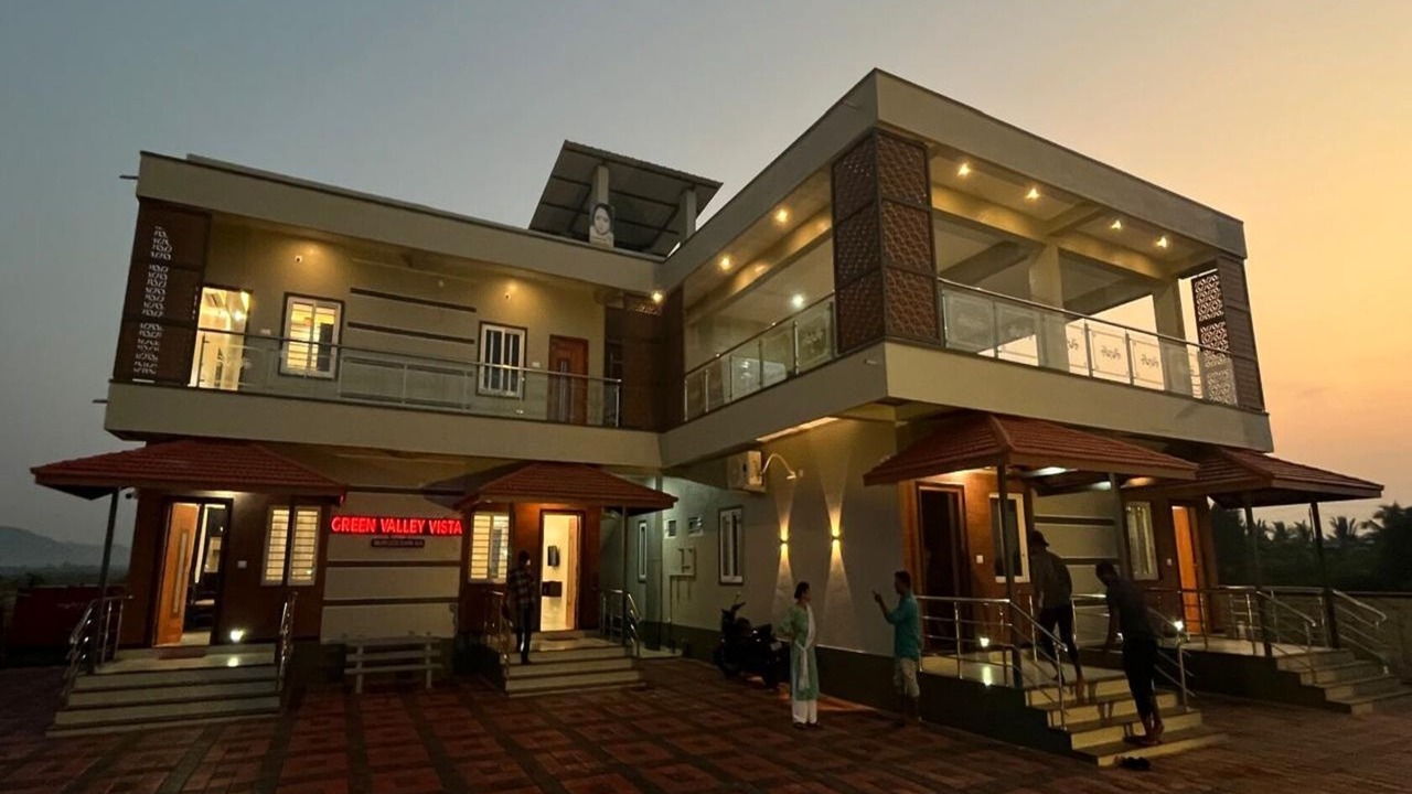 Photo of Outdoor in Murudeshwara