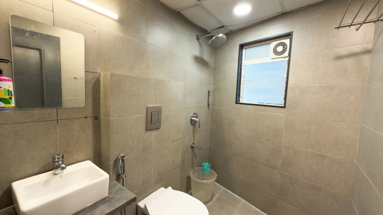Photo of Bathroom in Prabhadevi