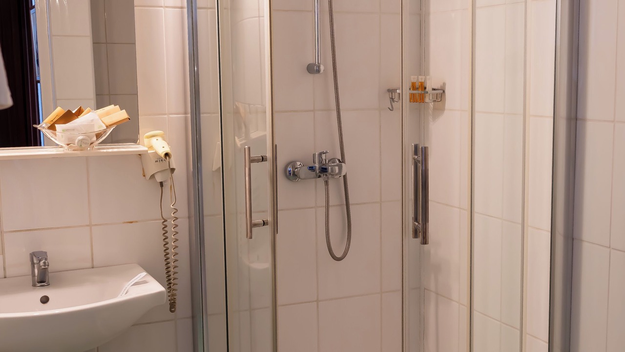 Photo of Bathroom in Medias
