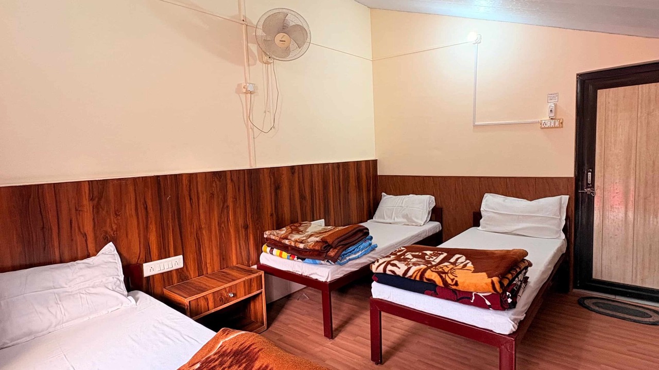 Photo of Bedroom in Taliyal Gaon