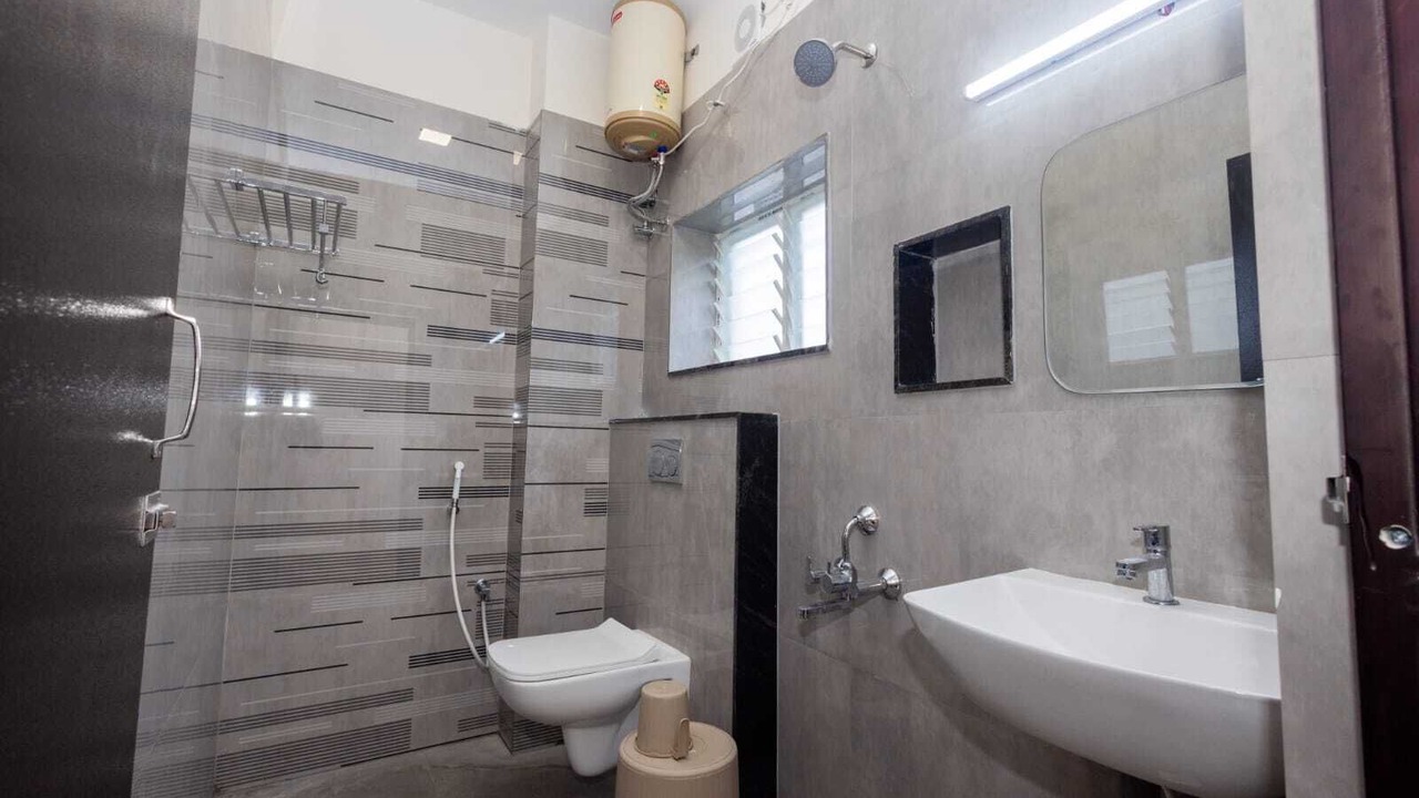 Photo of Bathroom in Tiruchirappalli