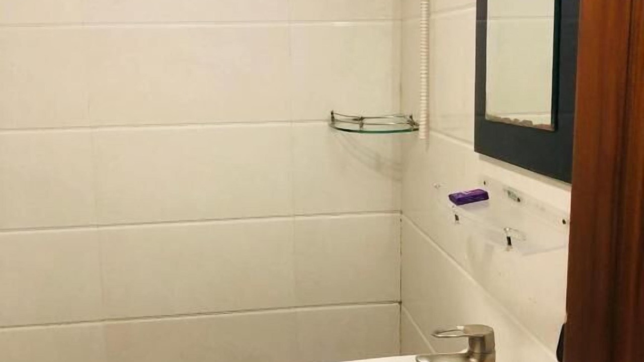Photo of Bathroom in Kadubeesanahalli