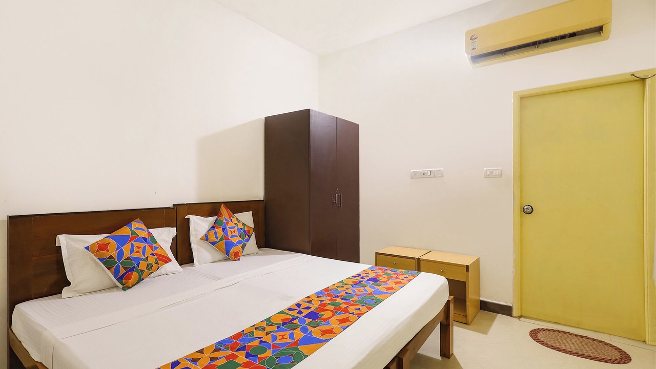 Photo of Bedroom in Mylapore Tiruvallikk