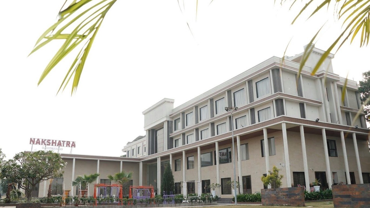 Photo of Outdoor in Khargone