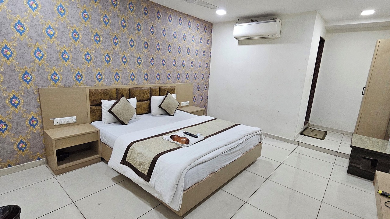 Photo of Bedroom in Ahmedabad