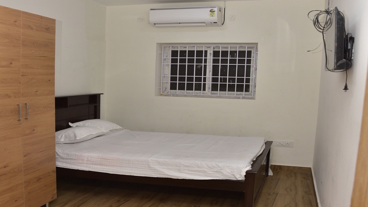 Photo of Bedroom in Central Chennai