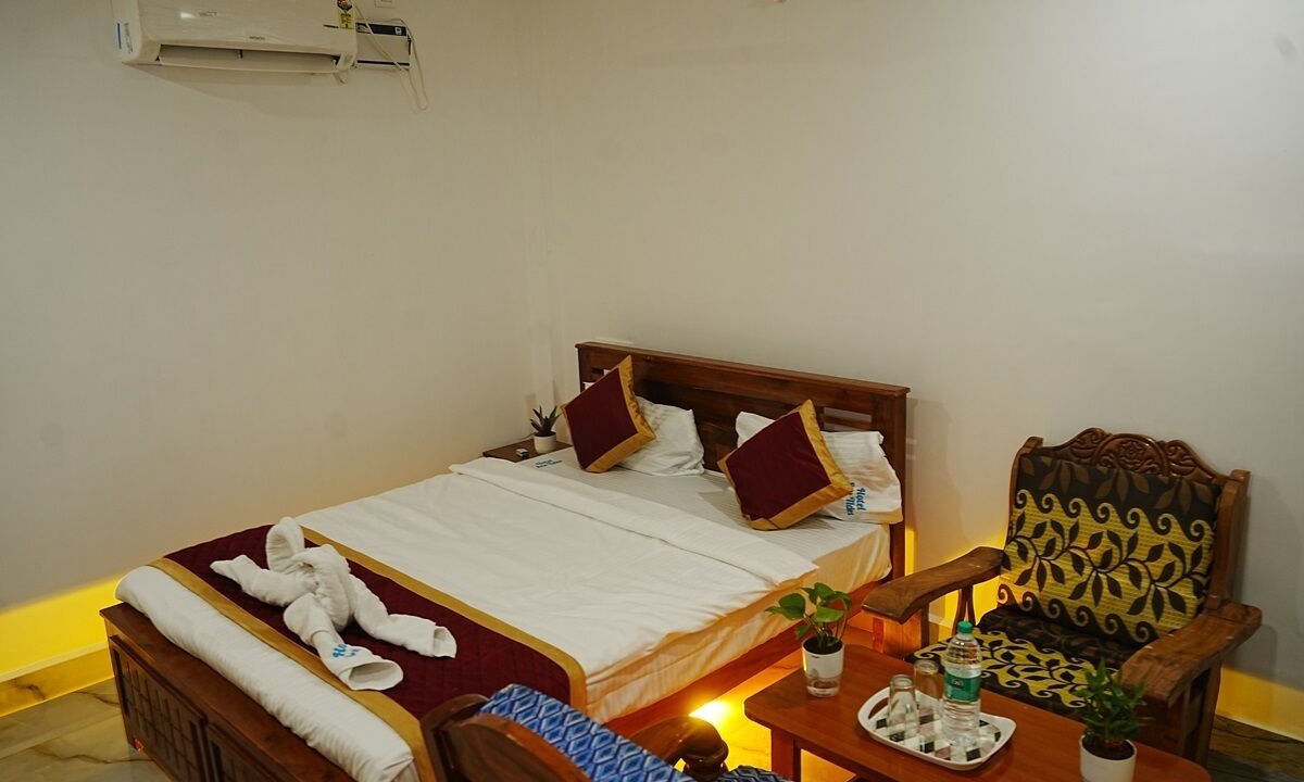 Photo of Bedroom in Mahabalipuram Beach