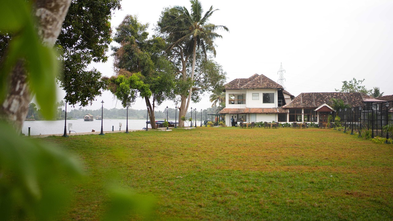 Photo of Others in Mankombu