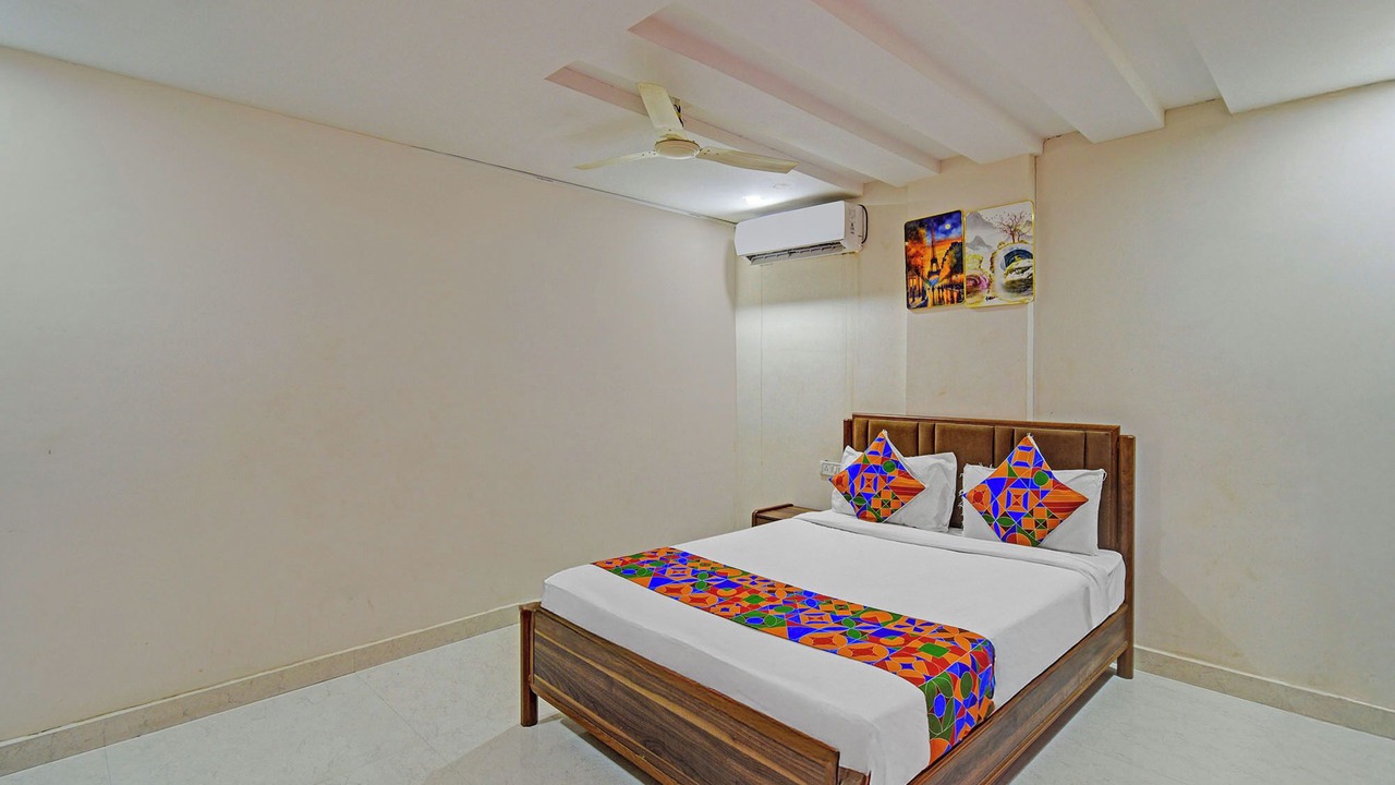 Photo of Bedroom in Kukatpalli