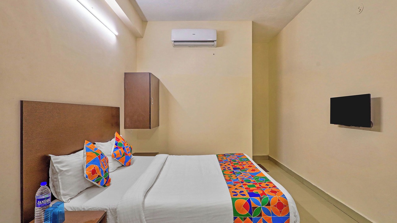 Photo of Bedroom in Nanganallur