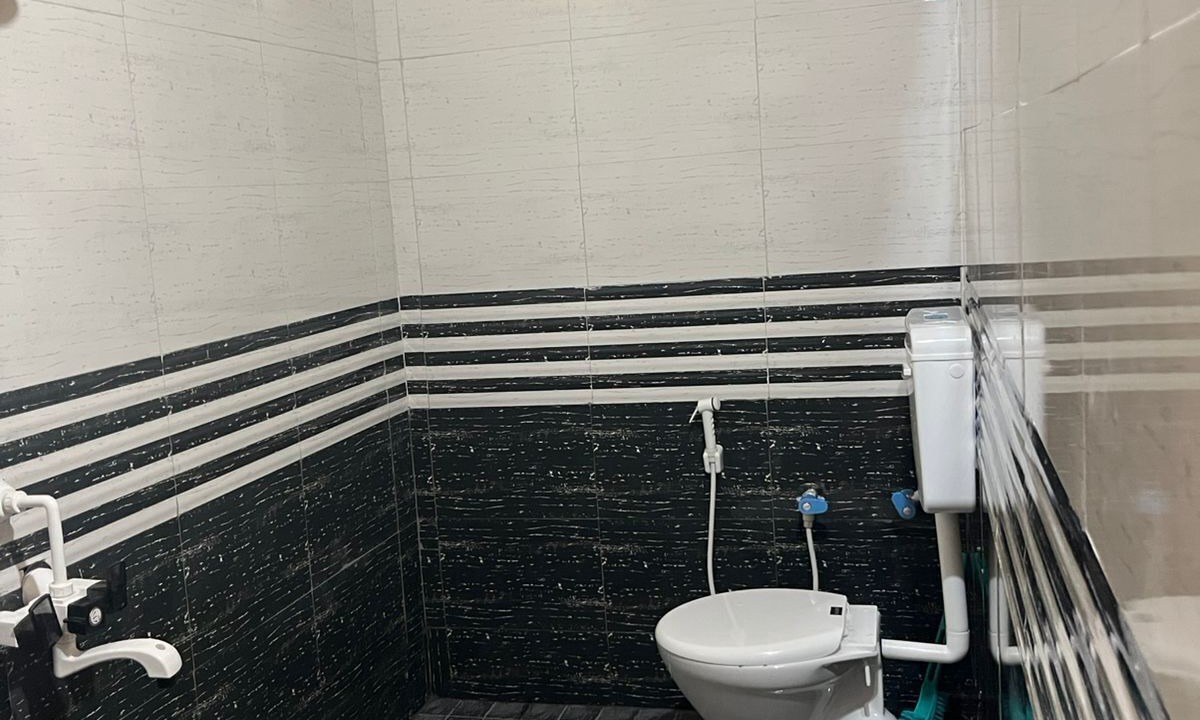 Photo of Bathroom in Hireguthi