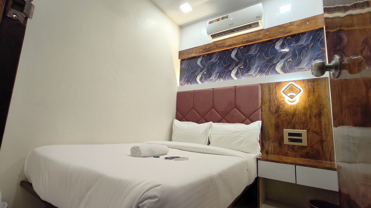Photo of Bedroom in J B Nagar