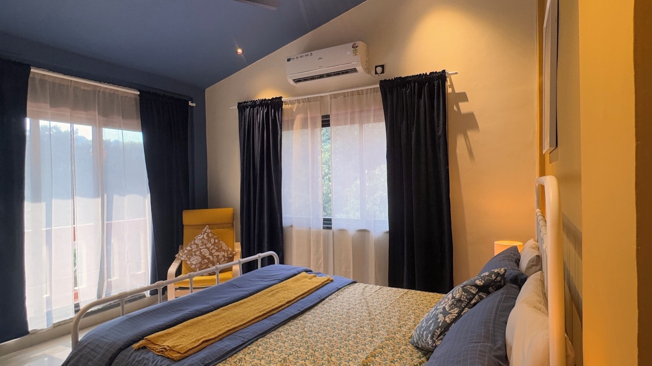 Photo of Bedroom in Ganpatipule