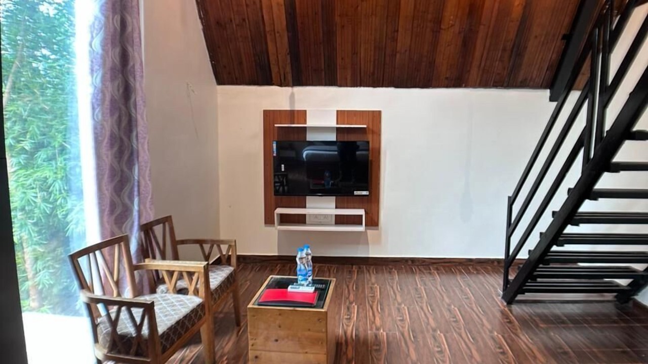 Photo of Livingroom in Chimur
