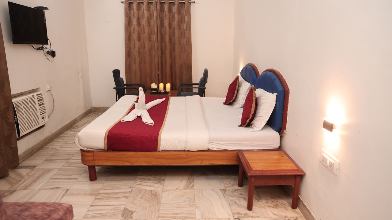 Photo of Bedroom in Amarnath