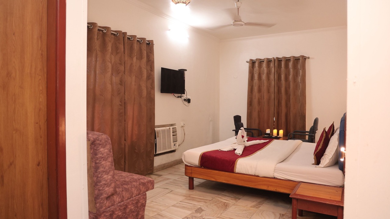 Photo of Bedroom in Amarnath