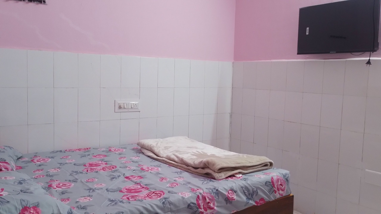Photo of Bedroom in Adoni