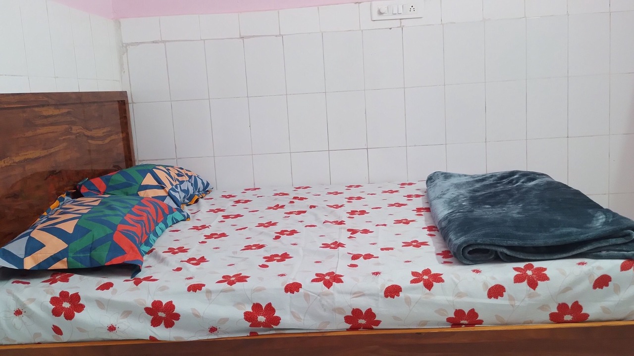 Photo of Bedroom in Adoni