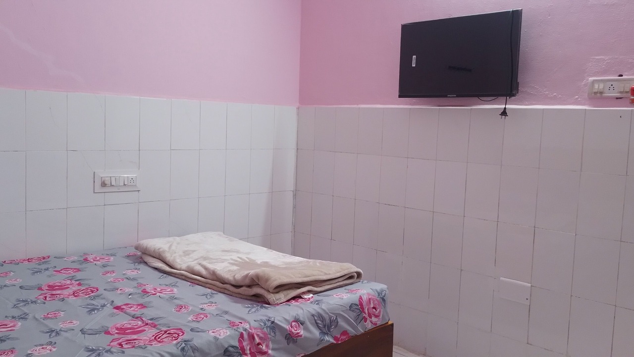 Photo of Bedroom in Adoni