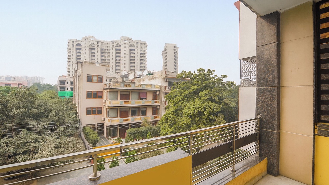 Photo of Patio Balcony in DLF Phase 5