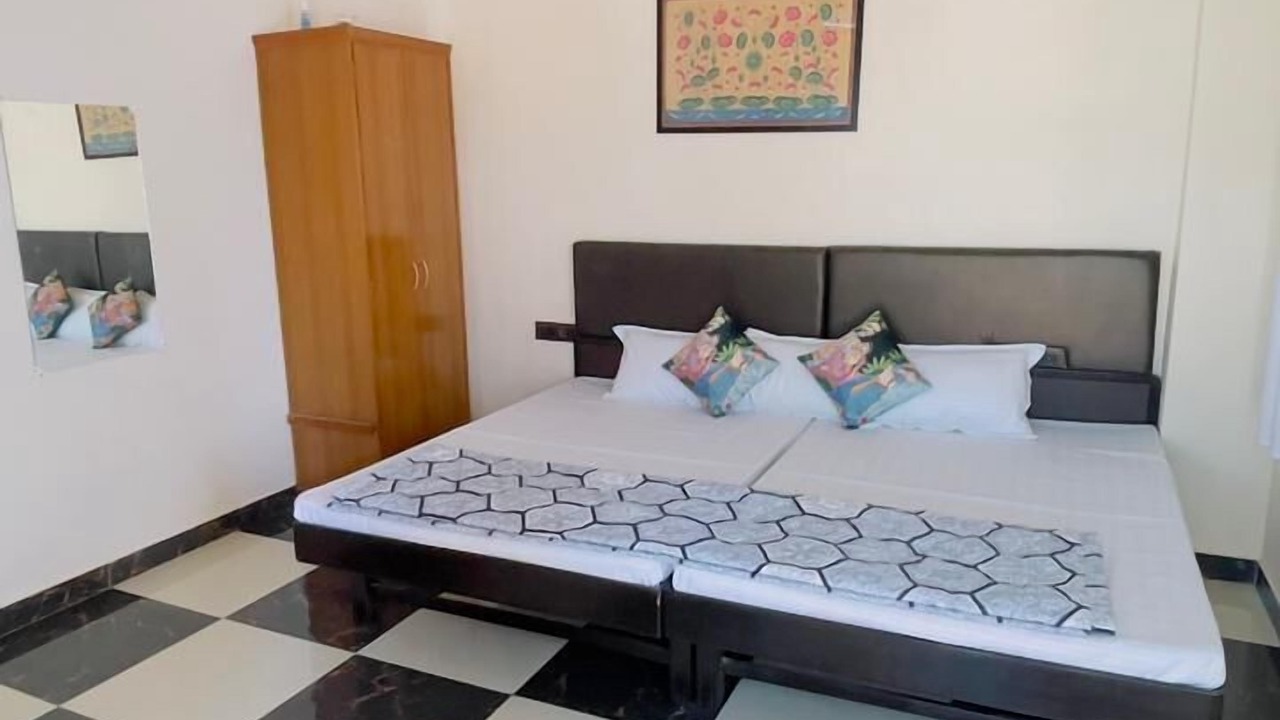 Photo of Bedroom in Shavri Colony