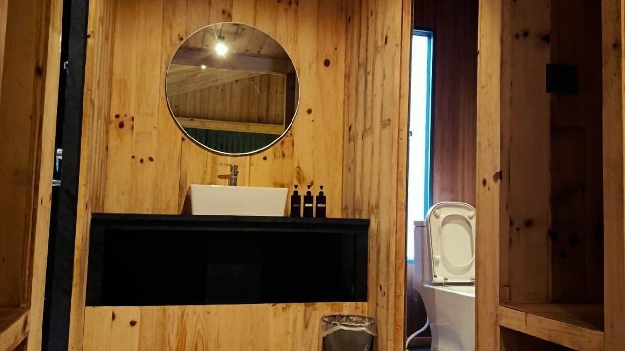Photo of Bathroom in Phakding
